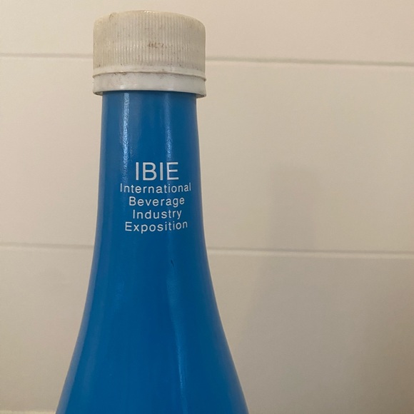 Vintage 1983 NSDA Convention Houston Texas bottle Empty w/cap Cowboy hat graphic - Picture 6 of 9